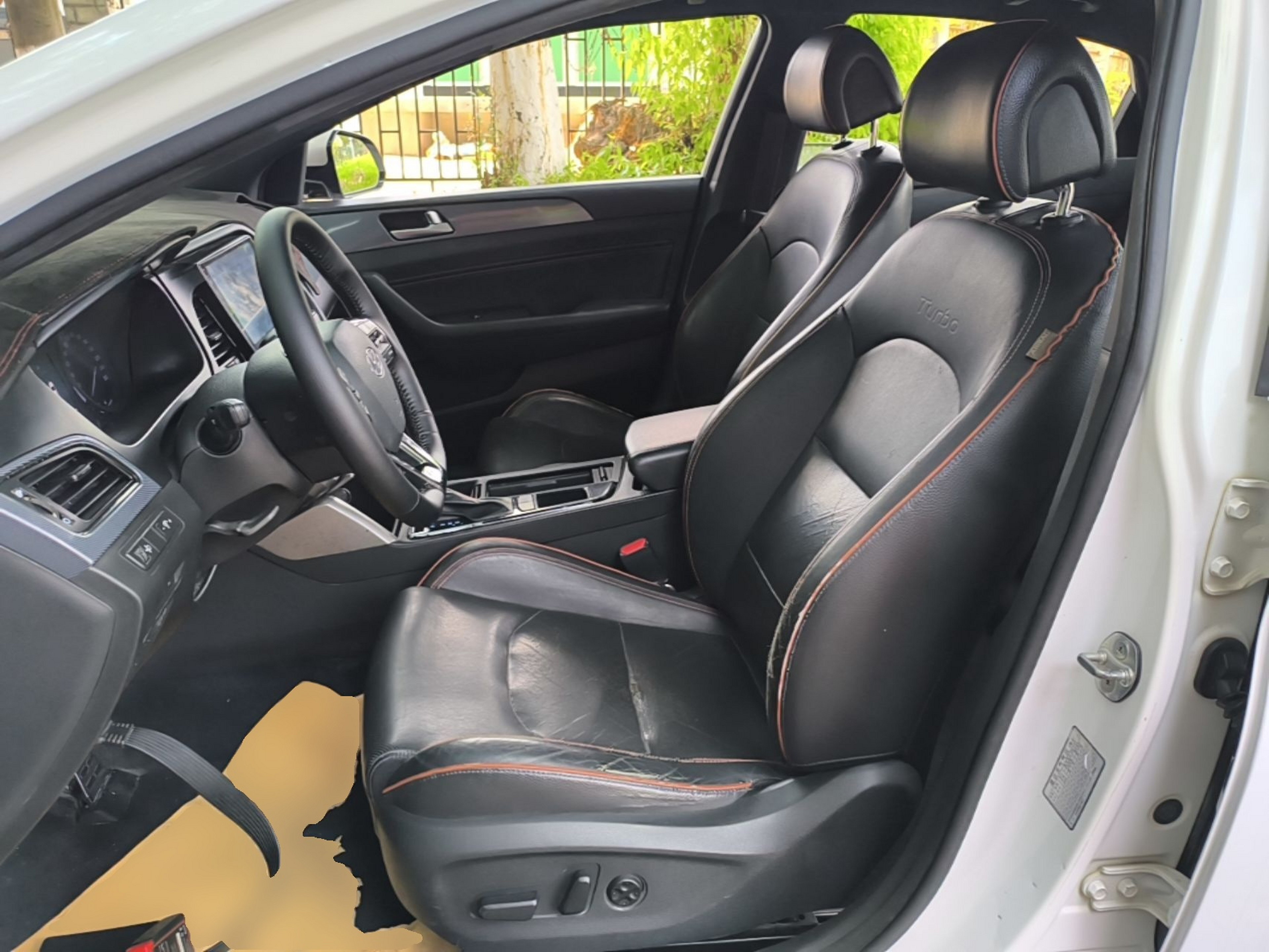Interior delantero