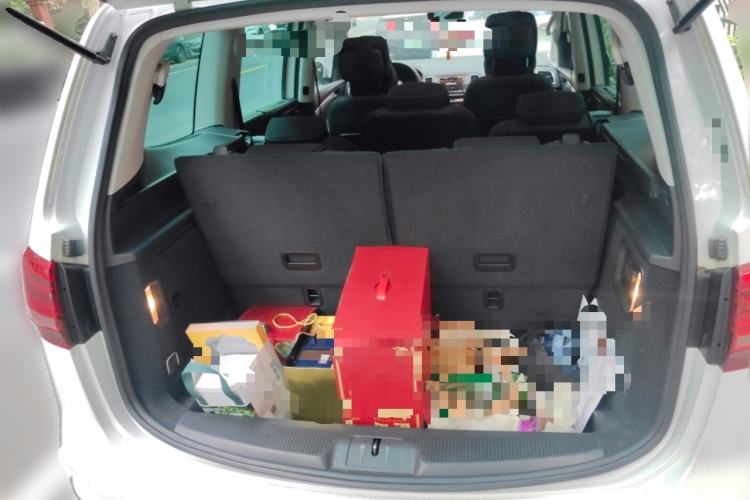 Used Volkswagen Sharan 2018 380TSI Comfort Edition 7-Seater Trunk