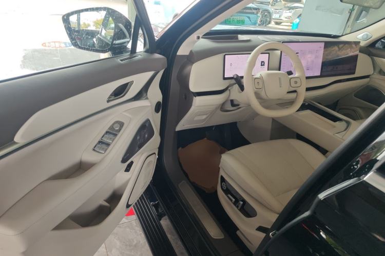 Used Wey Lanshan 2025 Four-Wheel Drive Max
