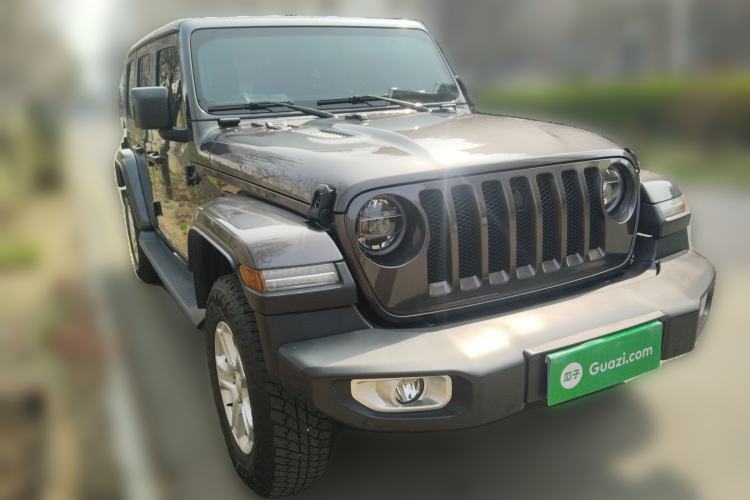 Used Jeep Wrangler 2019 2.0T Sahara Four-Door Version China VI Emission Standard
