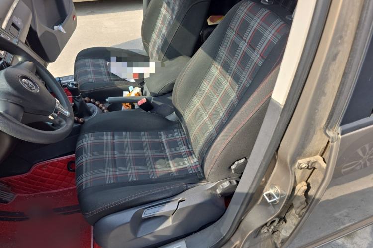 Used Volkswagen Touran 2015 1.4T Manual Fashion Edition 5-Seater