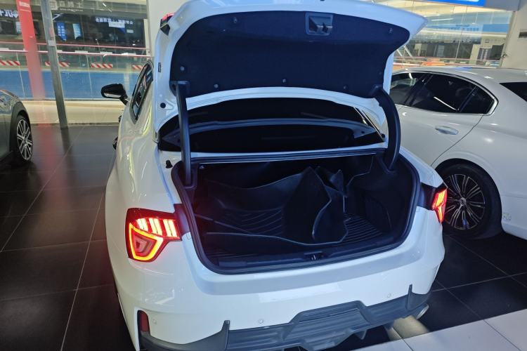 Used Lynk & Co 03 2022 2.0TD DCT JingPro
