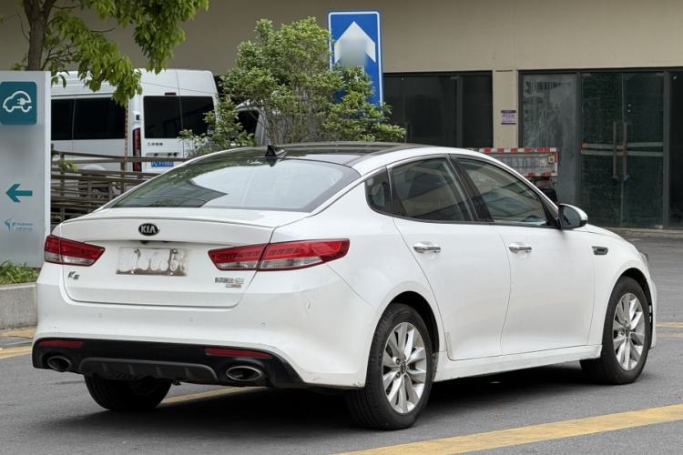 Used Kia K5 2016 1.6T Automatic LUX
