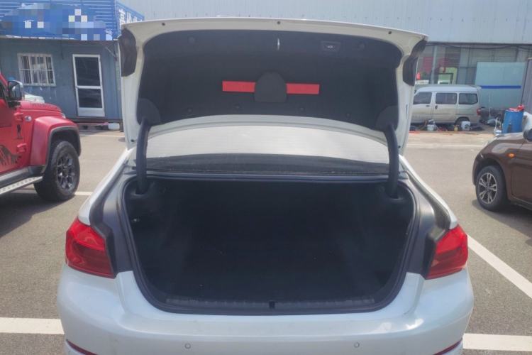 Used BMW 5 Series 2019 525Li Luxury Package
