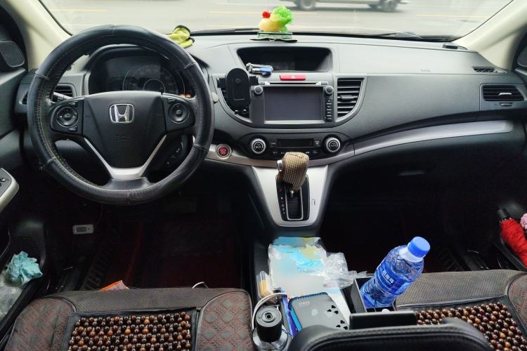 Used Honda CR-V 2012 2.4L four-wheel drive luxury version Center Console