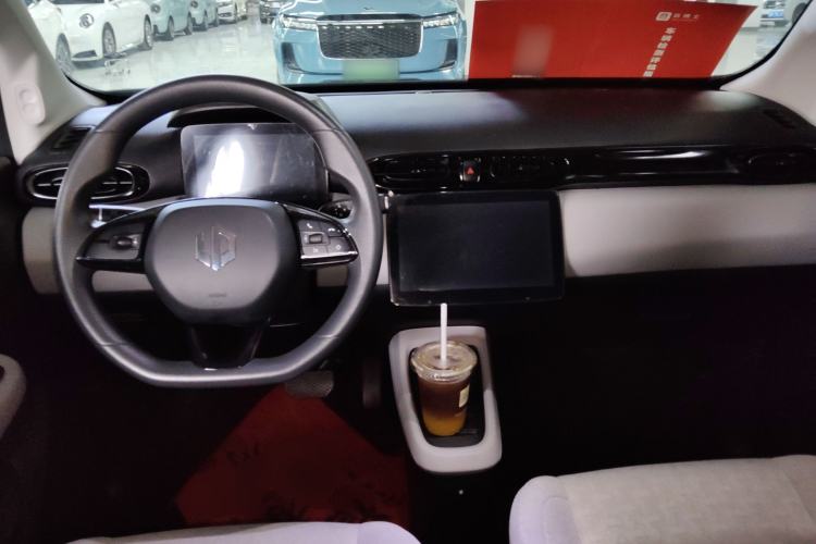 Used Leapmotor T03 2022 Crystal Edition Center Console