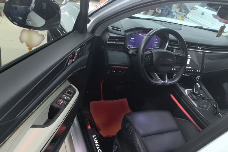 Used Lynk & Co 05 2020 2.0TD Two-Wheel Drive Shine Halo
