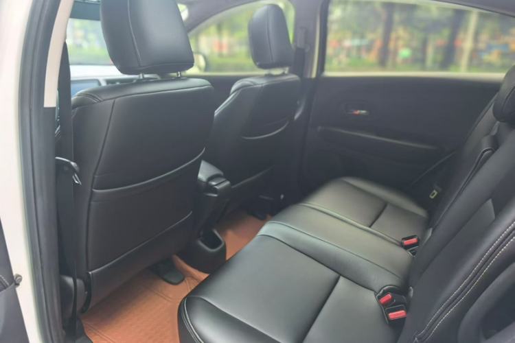 Used Honda Vezel 2019 1.5L CVT Luxury Model China V Interior 2