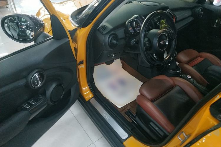 Used MINI MINI 2015 1.5T COOPER Fun Five-Door Edition
