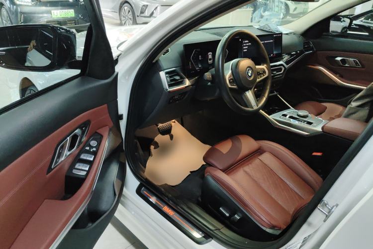 Used BMW i3 2023 eDrive 40 L Midnight Edition
