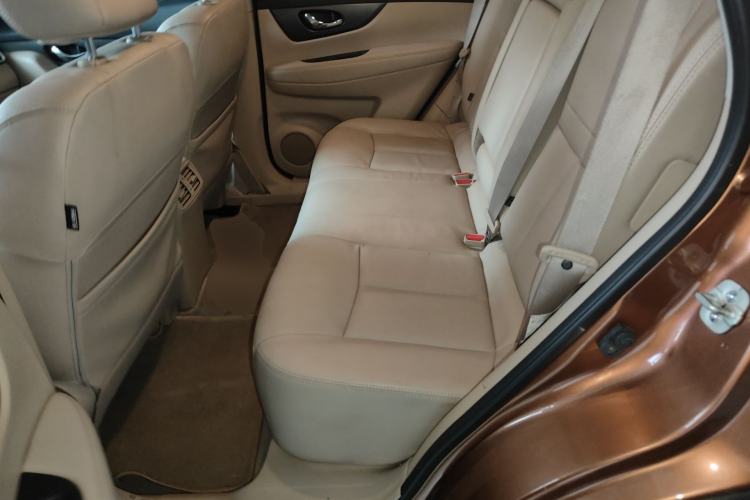 Used Nissan X-Trail 2014 2.0L CVT Comfort Edition 2WD Left Rear Seat