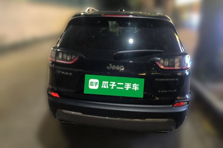 Used Jeep Cherokee 2019 2.0T Two-Wheel Drive Smart Enjoyment Version China V