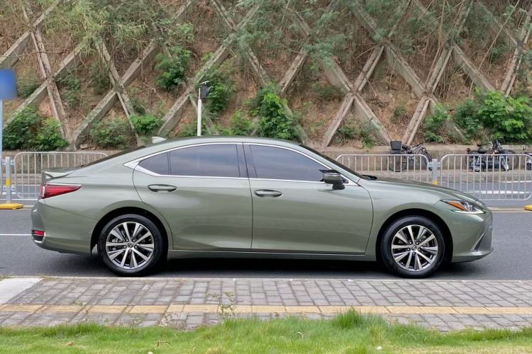 Used Lexus ES 2020 200 Excellence Edition