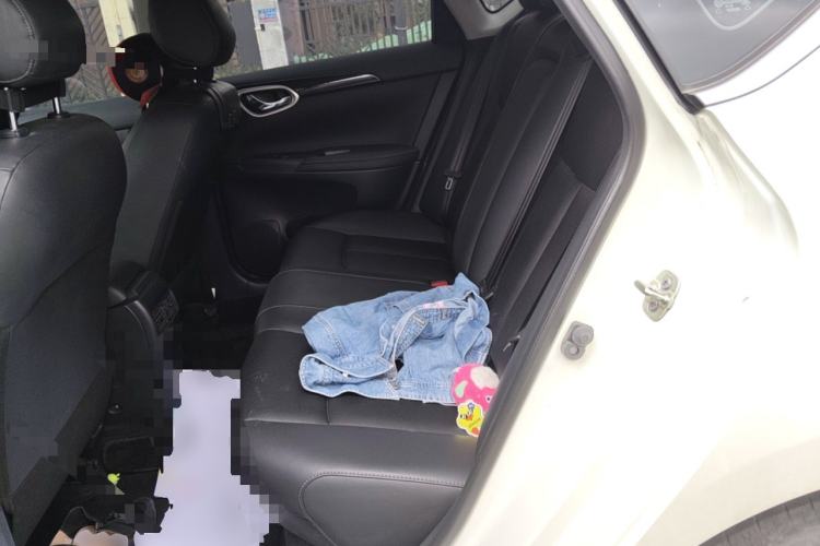 Used Nissan Sylphy 2022 Classic 1.6XL CVT Luxury Edition Left Rear Seat