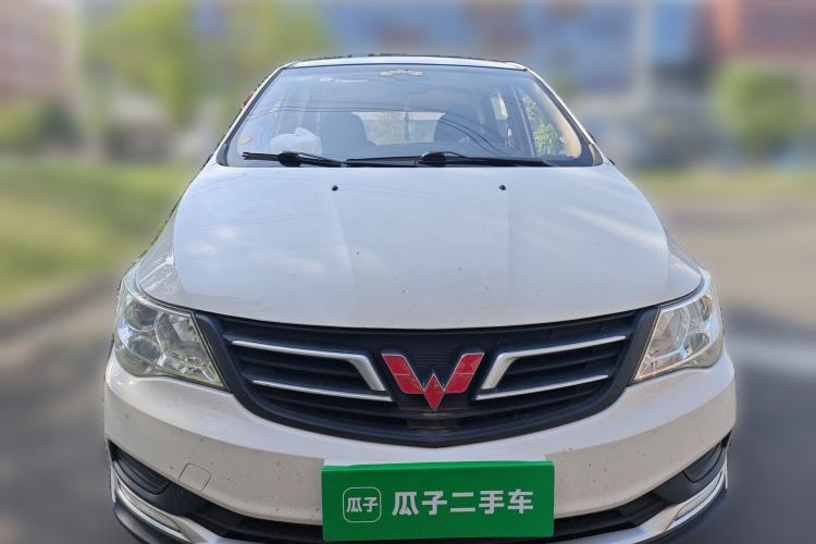 Used Wuling 730 2020 Commercial Vehicle 1.5L Manual Value Edition 7 Seats
