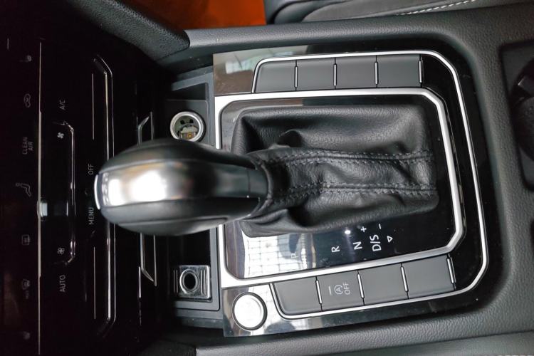 Used Volkswagen Magotan 2020 330TSI DSG Leading Model Gear Lever