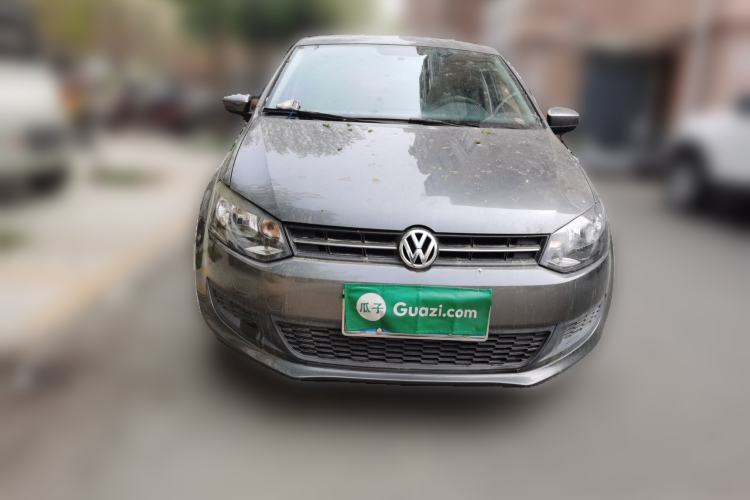 Used Volkswagen Polo 2013 1.4L Manual Fashion Edition Front