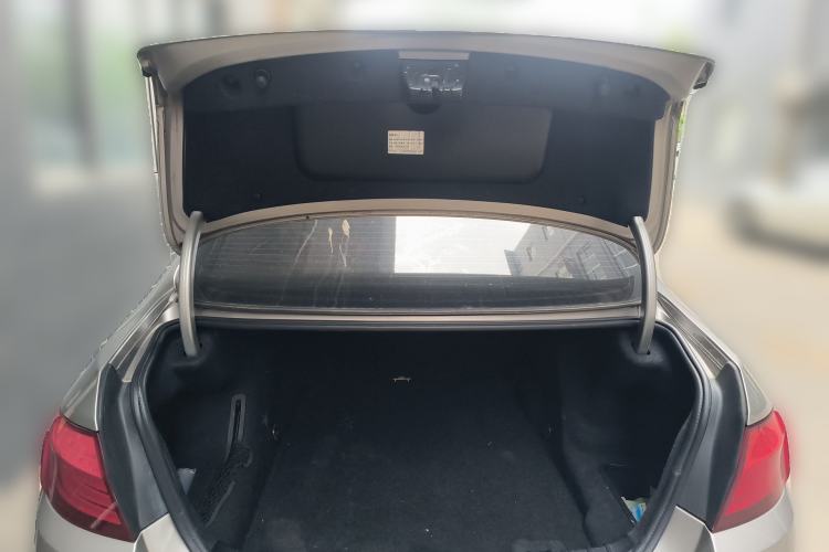 Used BMW 5 Series 2013 525Li Leading Model