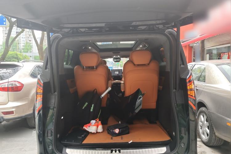 Used Geely Galaxy LEVC L380 2025 805 km Flagship Version All-Wheel Drive Trunk