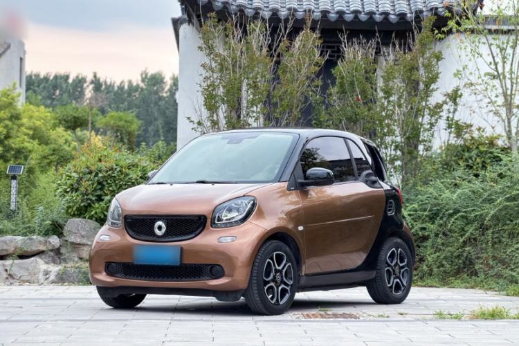 Used smart fortwo 2016 0.9T 66kW Hardtop Pioneer Edition