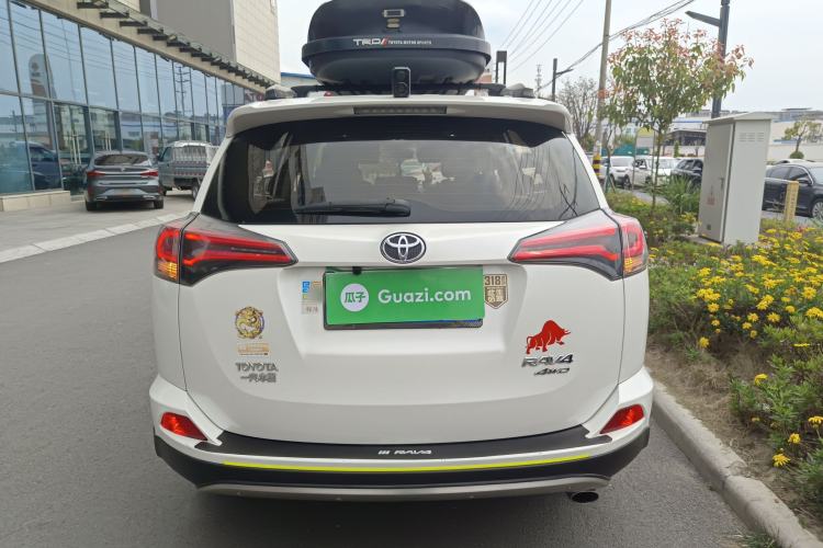 Used Toyota RAV4 2016 2.0L CVT Two-Wheel Drive Urban Edition China V Standard
