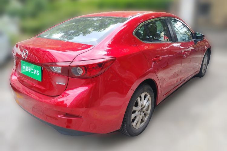 Used Mazda 3 Axela 2016 Sedan 1.5L Automatic Luxury Model
