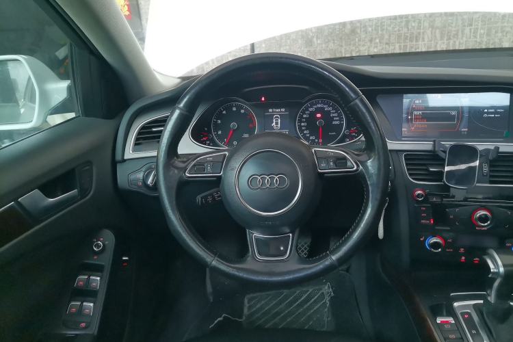 Used Audi A4L 2015 35 TFSI Automatic Comfort Model