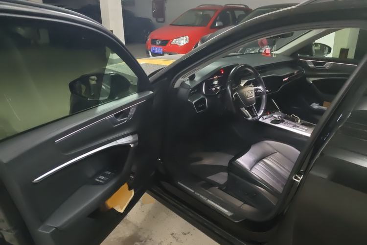 Used Audi A6 2022 allroad quattro Explorer 55 TFSI Prestige Off-Road Model