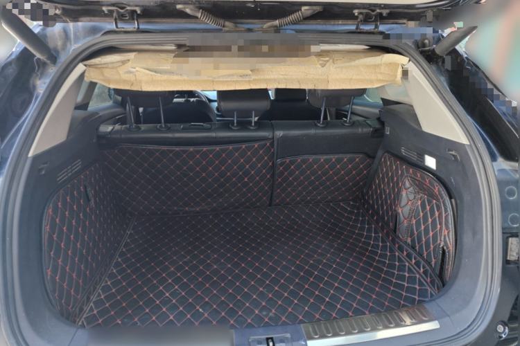 Used Wey VV6 2018 2.0T Two-Wheel-Drive Ultra-Luxury Version China V Standard
