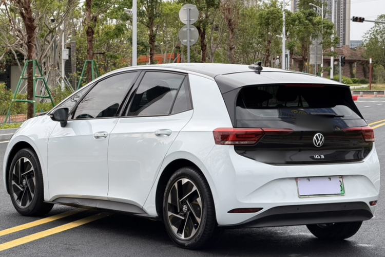 Used Volkswagen ID.3 2023 Pure Smart Edition Exterior 6