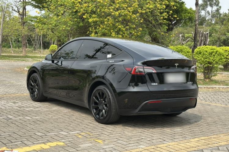 Used Tesla Model Y 2024 Rear-Wheel-Drive Version Exterior 9