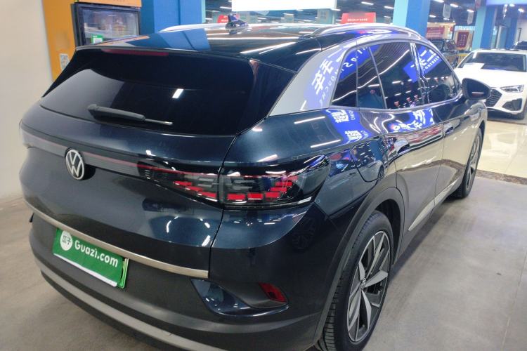 Used Volkswagen ID.4 CROZZ 2021 Long-Range Lite PRO Two-Wheel Drive Version
