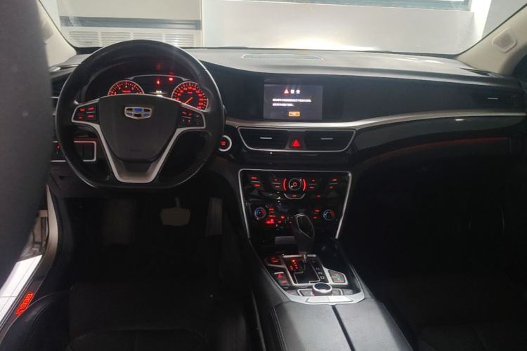 Used Geely Auto Emgrand GT 2015 1.8T Premium Model Center Console