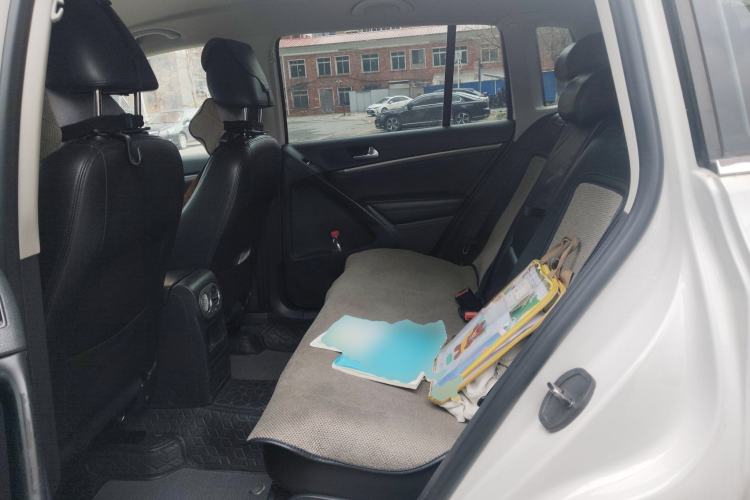 Used Volkswagen Tiguan 2015 1.8TSI Automatic Two-Wheel Drive Comfort Edition Left Rear Seat