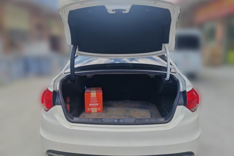 Used Citroen C4L 2014 1.6THP Intelligent Drive Automatic Dynamic Model Trunk