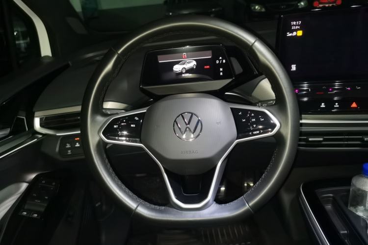 Used Volkswagen ID.4 CROZZ 2021 Long-Range PRO Two-Wheel Drive Version Steering Wheel