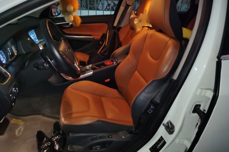 Used Volvo V60 2015 T5 Zhiya Edition Left Front Seat