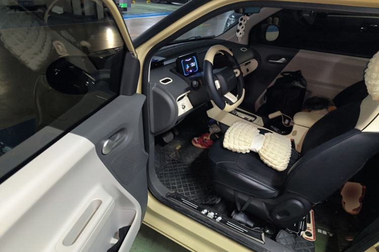 Used CHANGAN NEVO Lumin 2022 155 km – Refreshingly Sweet Edition Driver Seat