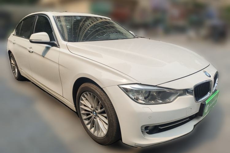 Used BMW 3 Series 2013 320Li Fashion Model Front Right 45 Deg