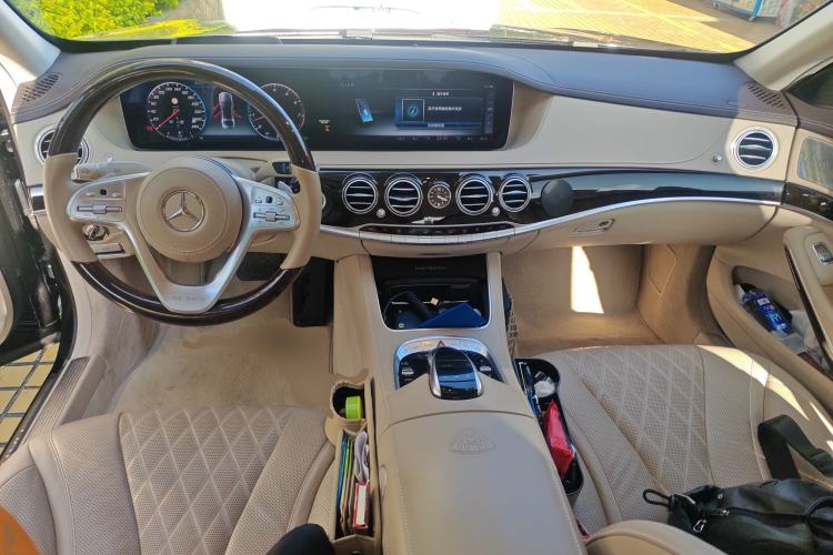 Used Mercedes-Benz Maybach S-Class 2018 S 450 4MATIC Center Console