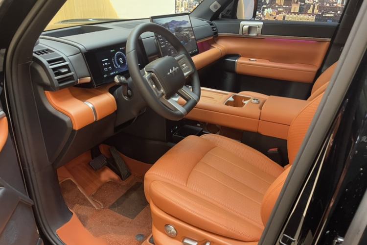 Used Formula Leopard Tai 7 2025 Model 190 km Four-Wheel Drive Ultra Edition
