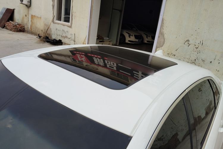 Used Cadillac XTS 2018 28T Luxury Edition Roof