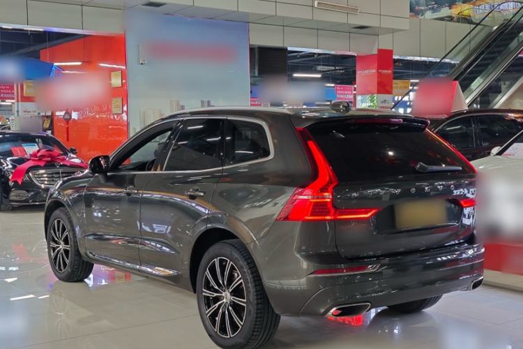 Used Volvo XC60 2021 T5 4x4 Smart Luxury Edition Exterior 1