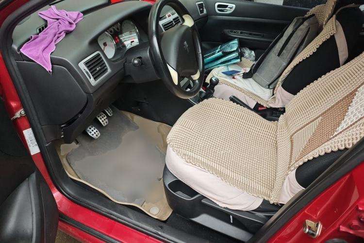 Used Peugeot 307 2012 1.6L Manual CROSS Driver Seat