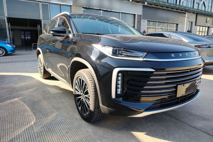 Used EXEED Lingyun 2025 300T Two-Wheel Drive Starry Edition Front Right 45 Deg