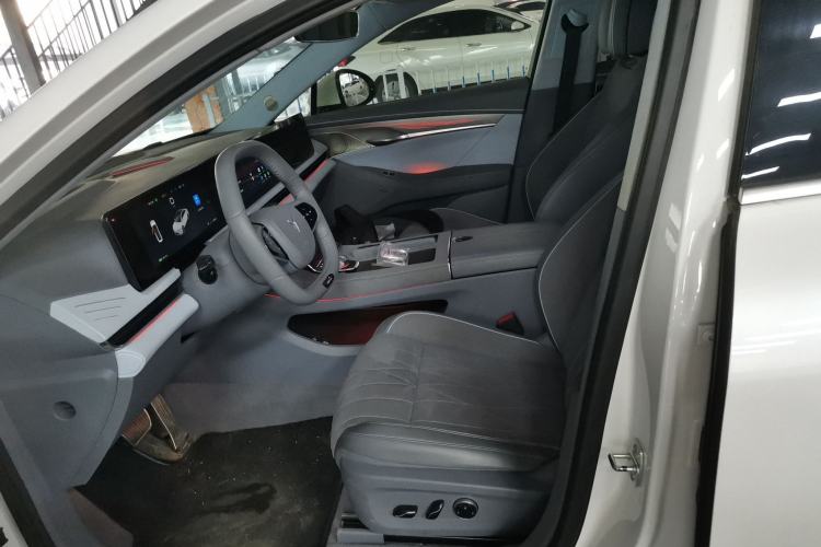 Used VOYAH PASSION 2023 Four-Wheel Drive Long-Range Version
