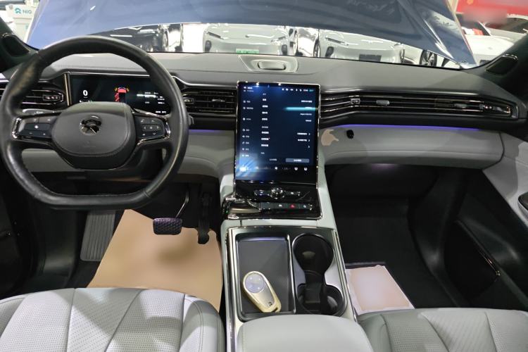 Used Nio ES8 2020 415 km Range 6-Seater Version
