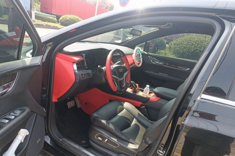 Used Cadillac XT5 2018 28E Four-Wheel Drive Tech Version
