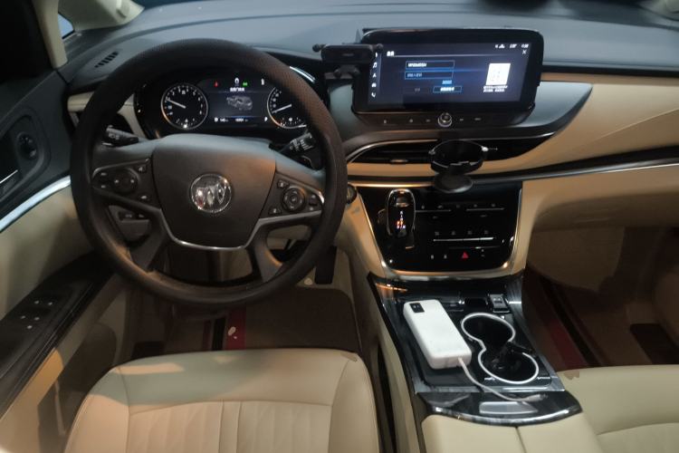 Used Buick GL8 2023 Facelifted Land Cruiser Executive Luxury Version