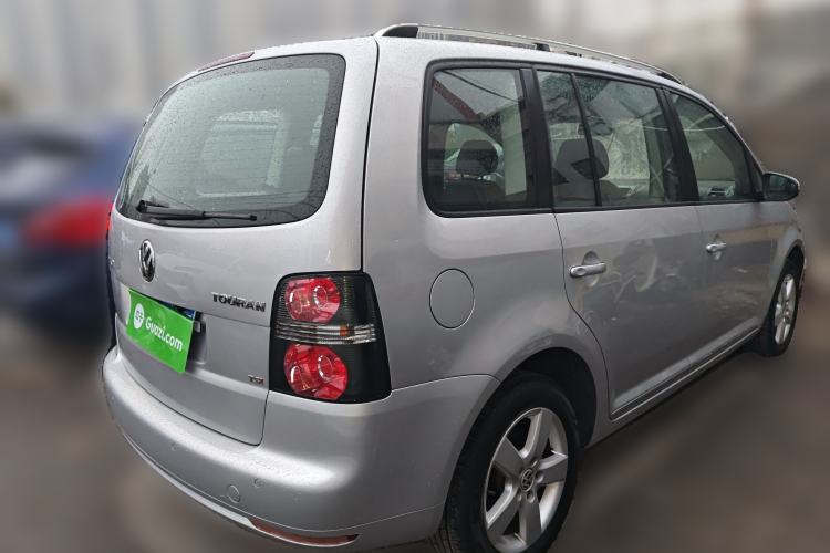 Used Volkswagen Touran 2013 1.4T DSG Comfort Edition 5-Seater Rear Right 45 Deg